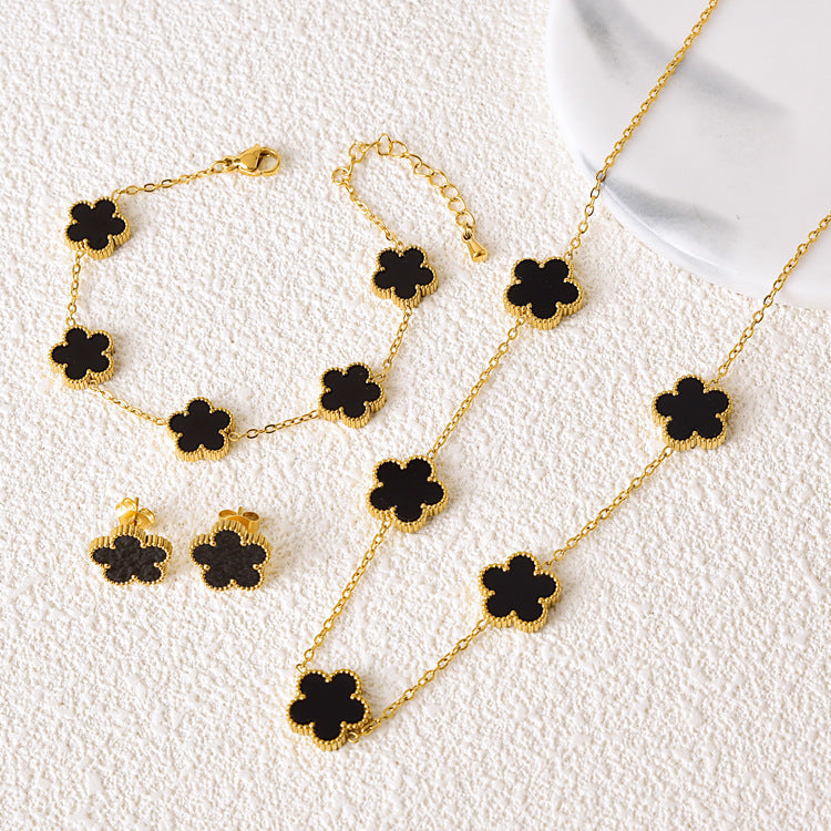 Klaver Jewels - A Beautiful Collection of Jewels