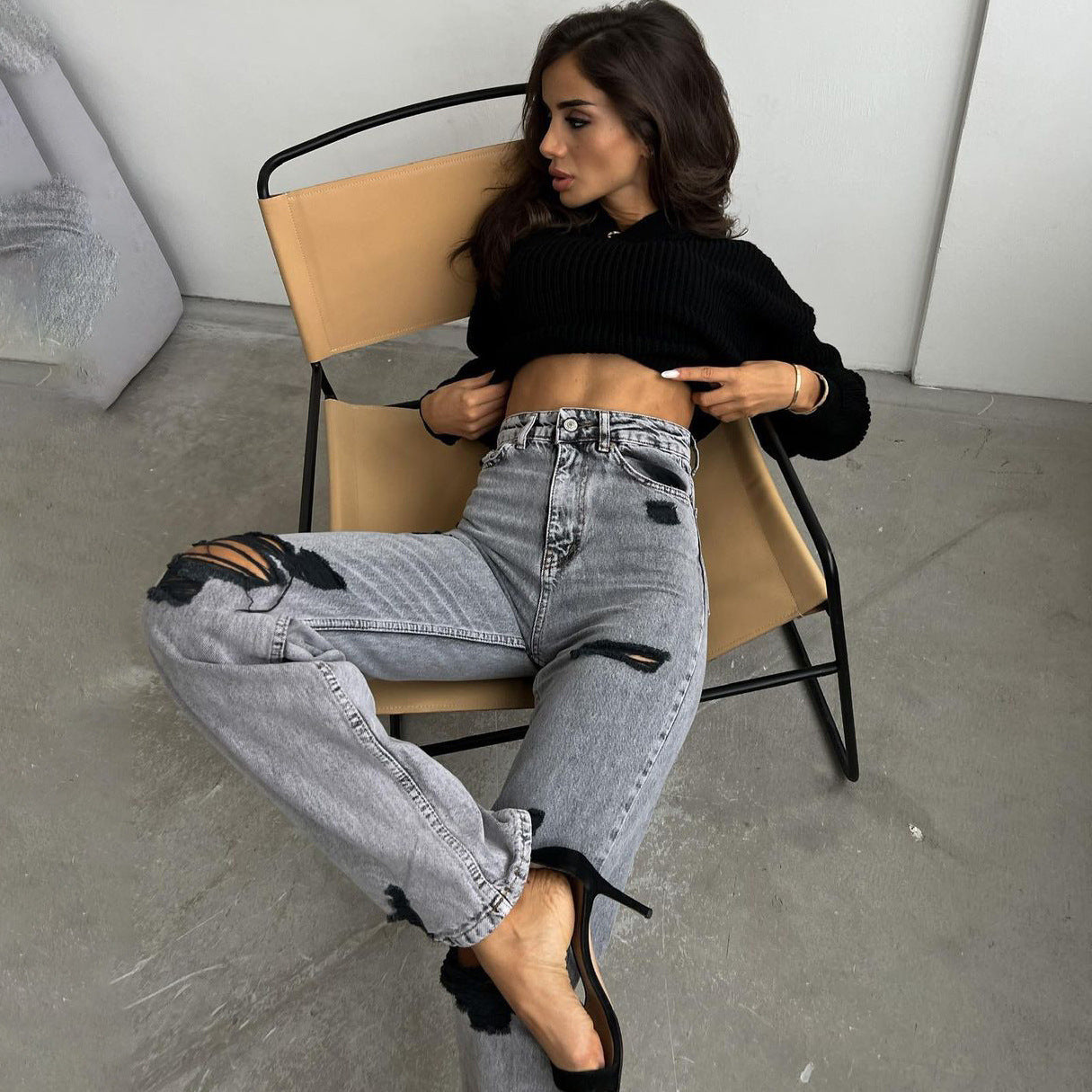 Amelia - High Waist Distressed Straight-Leg Jeans